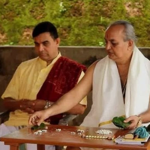 Astamangala Prashne